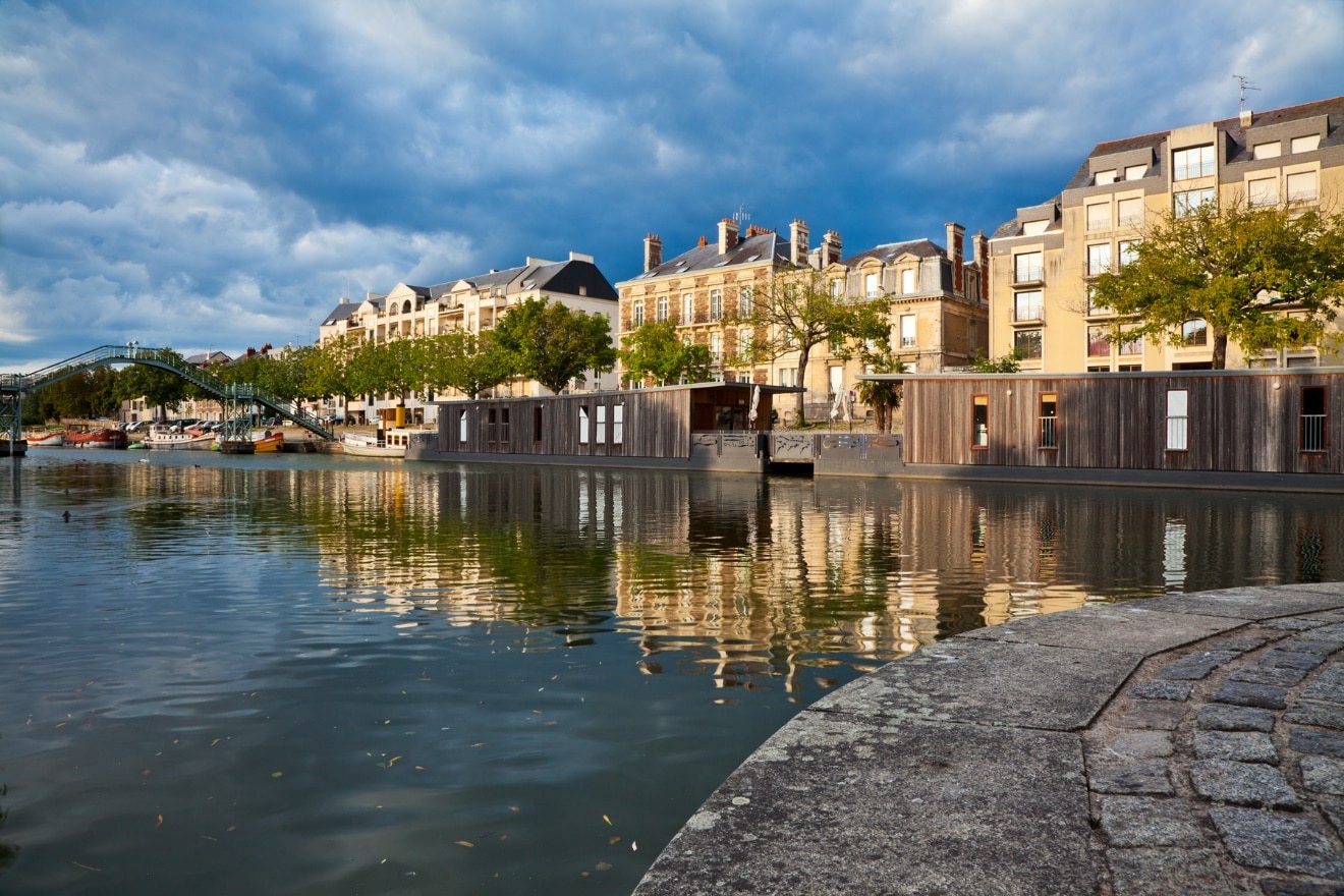 photo cours d'eau ville nantes